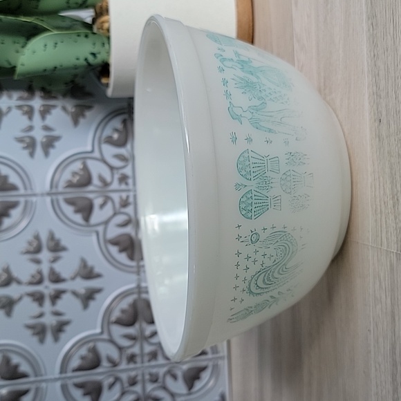 Vintage Pyrex Amish Butterprint White Turquoise 1 1/2 Quart Mixing Bowl - Picture 7 of 13